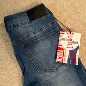 NWT Tiffany skinny jeans from !iT, medium wash